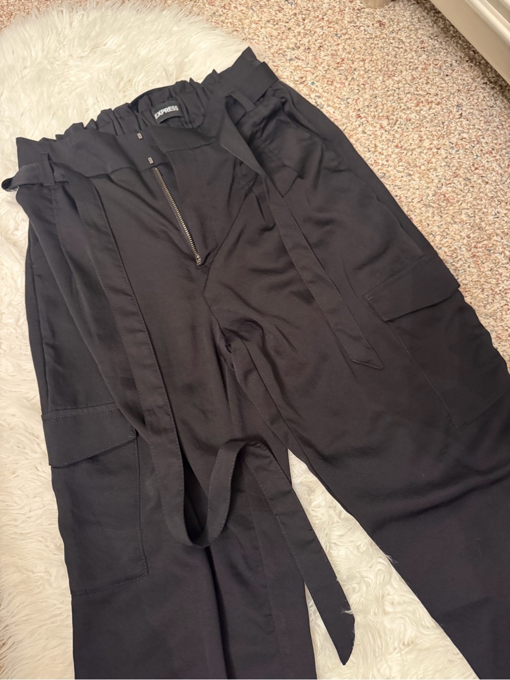 Express Pants - Picture 2 of 4